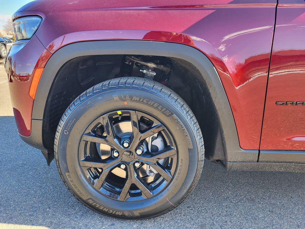 new 2026 Jeep Grand Cherokee car, priced at $41,783