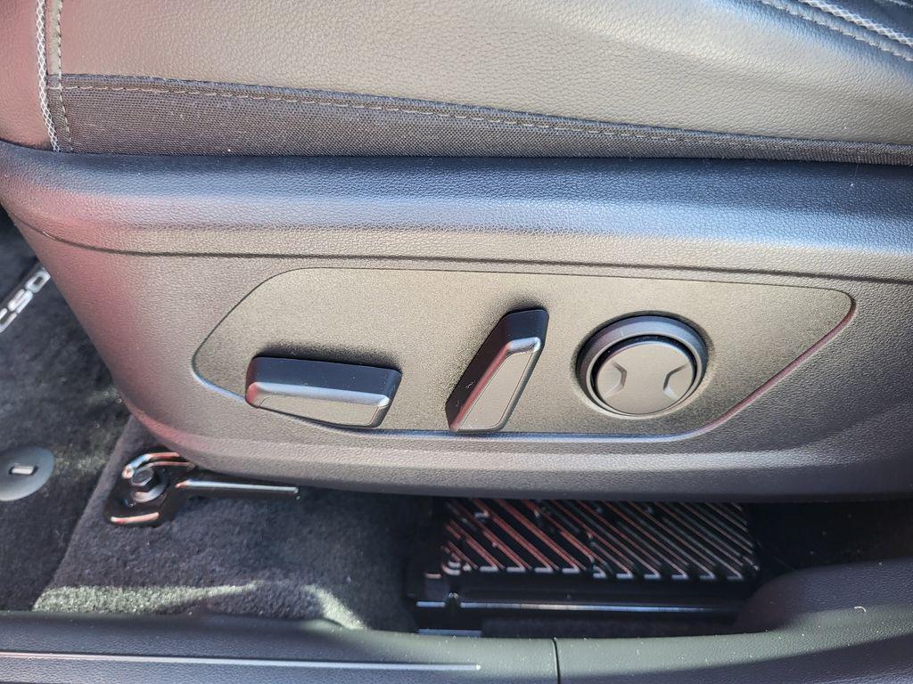 used 2025 Hyundai TUCSON Hybrid car, priced at $37,986