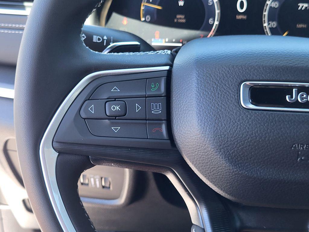 new 2026 Jeep Grand Cherokee car, priced at $38,714