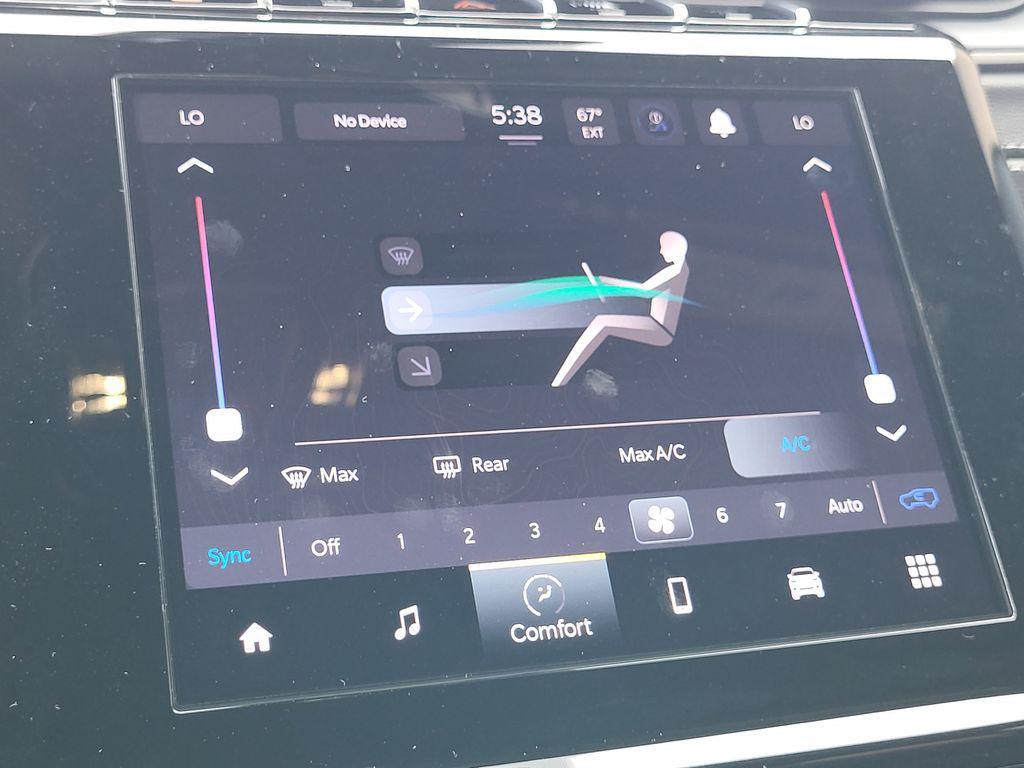 new 2026 Jeep Grand Cherokee car, priced at $43,000