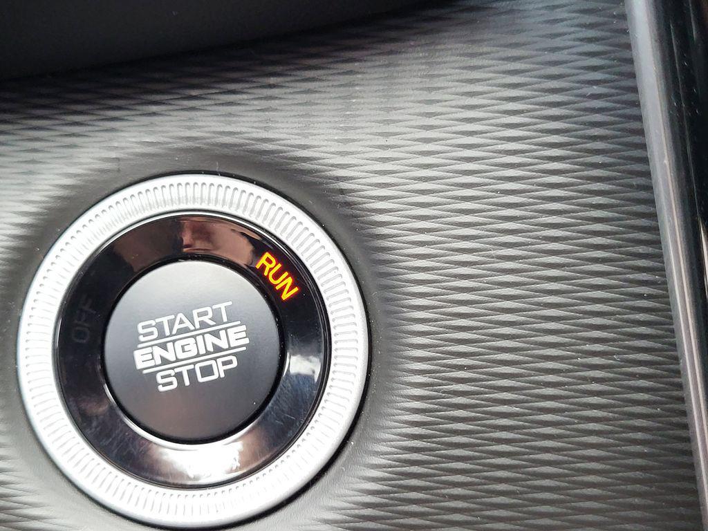 new 2026 Jeep Grand Cherokee car, priced at $43,000