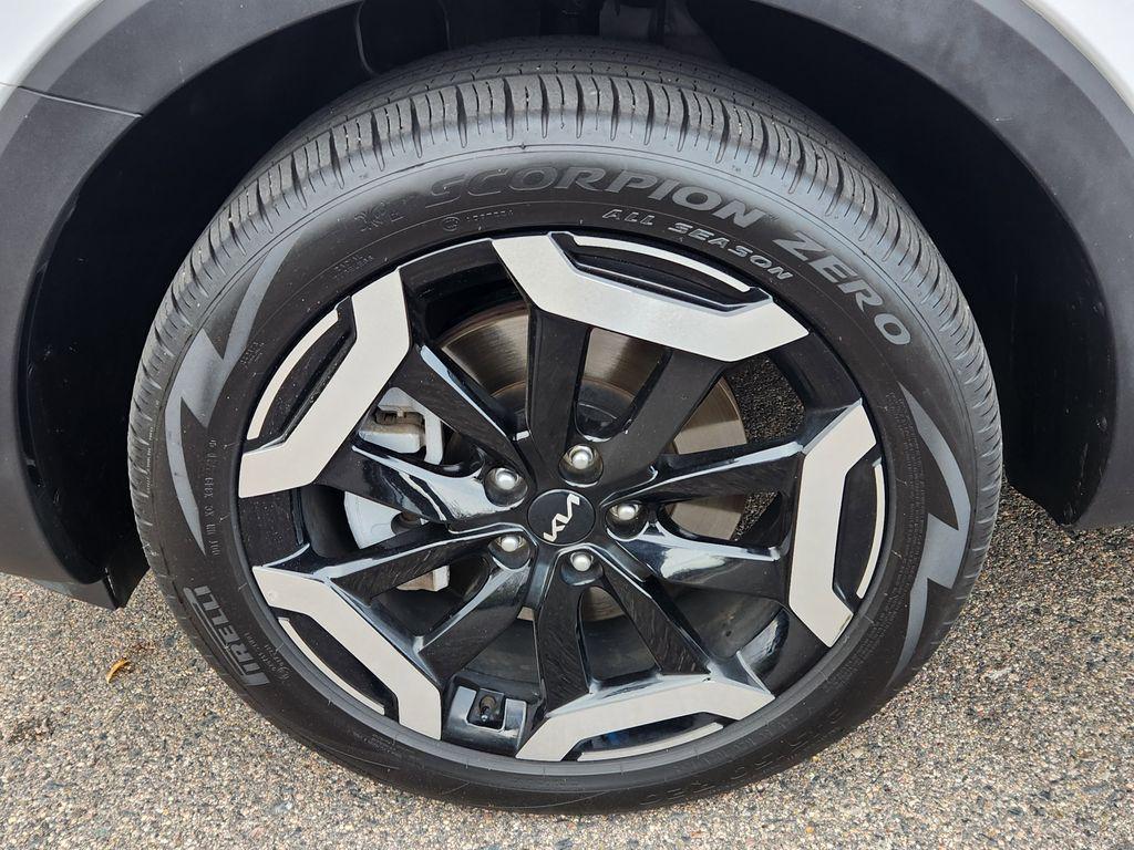 used 2025 Kia Telluride car, priced at $35,995