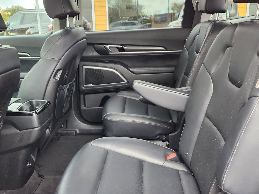 used 2025 Kia Telluride car, priced at $35,995