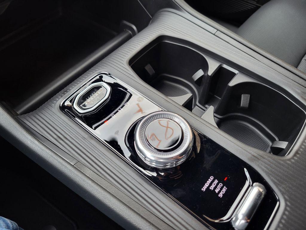 new 2026 Jeep Cherokee car, priced at $40,300