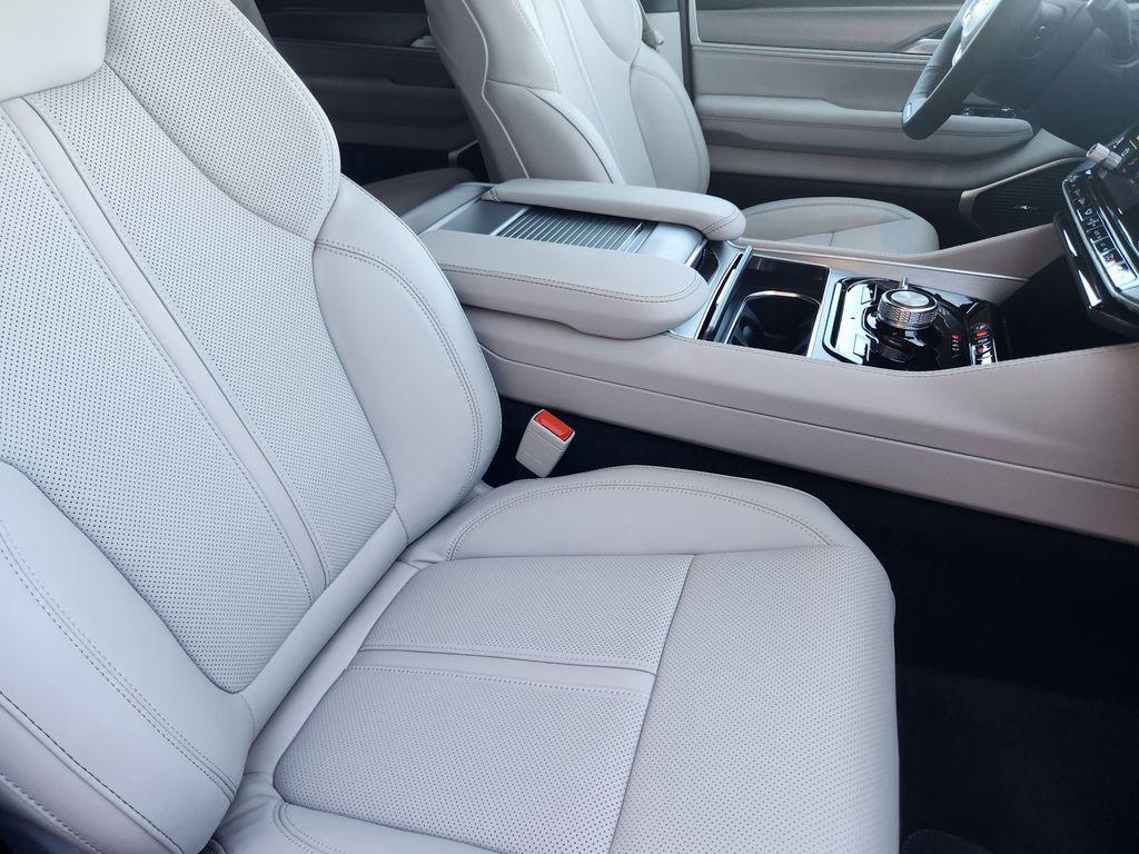 new 2026 Jeep Grand Wagoneer car, priced at $74,180