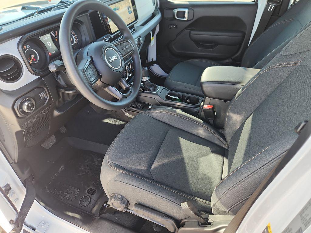 new 2026 Jeep Gladiator car, priced at $38,439