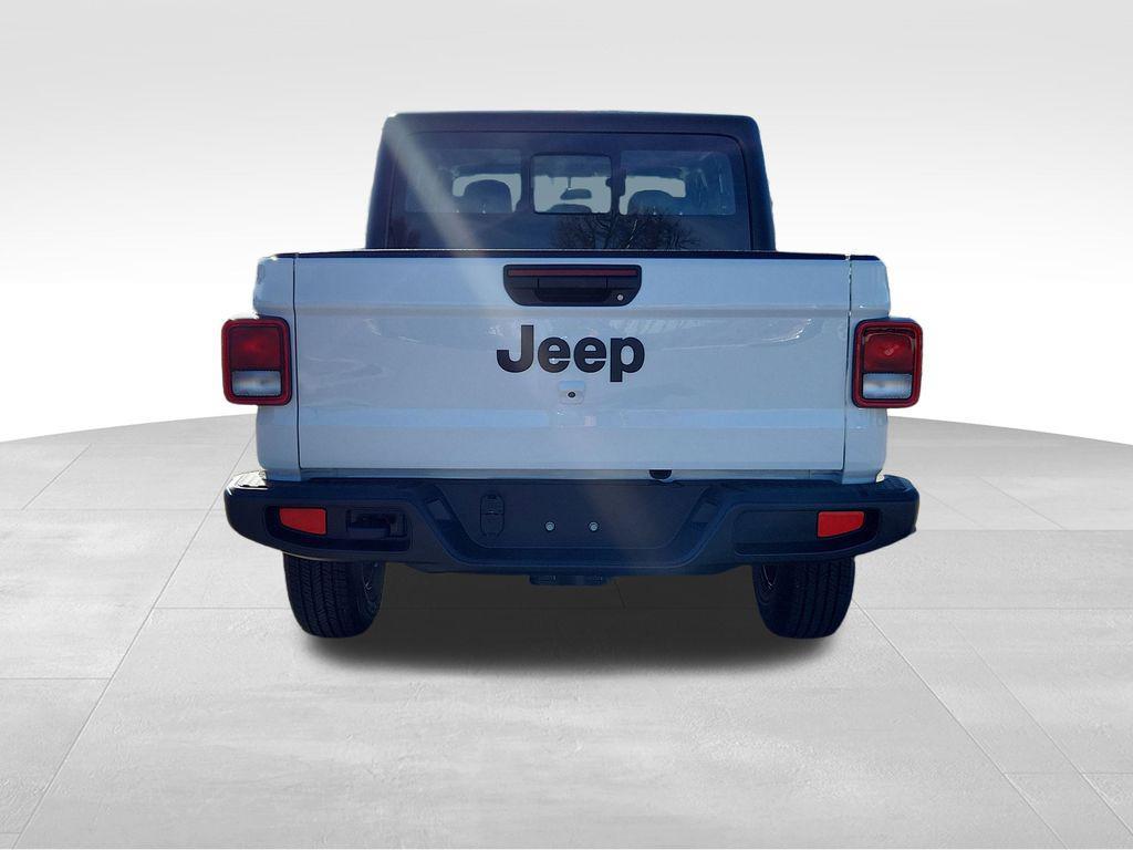new 2026 Jeep Gladiator car, priced at $38,439
