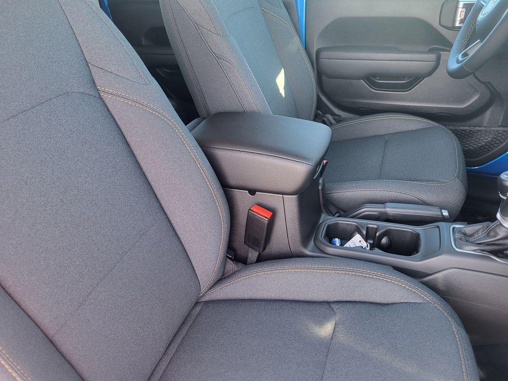 new 2026 Jeep Wrangler car, priced at $51,585