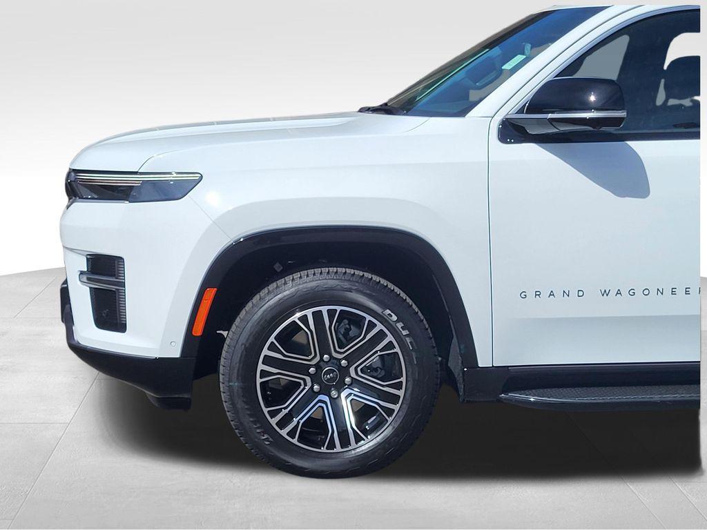 new 2026 Jeep Grand Wagoneer L car, priced at $76,485