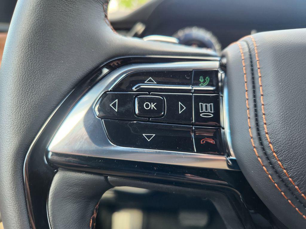new 2026 Jeep Grand Cherokee car, priced at $60,894