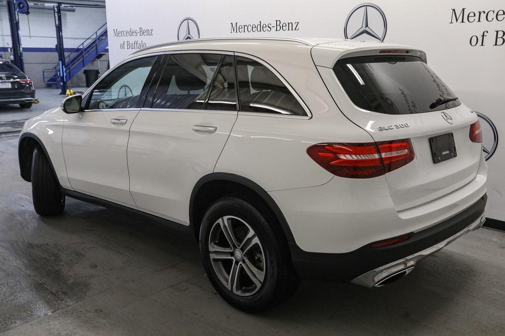 used 2017 Mercedes-Benz GLC 300 car
