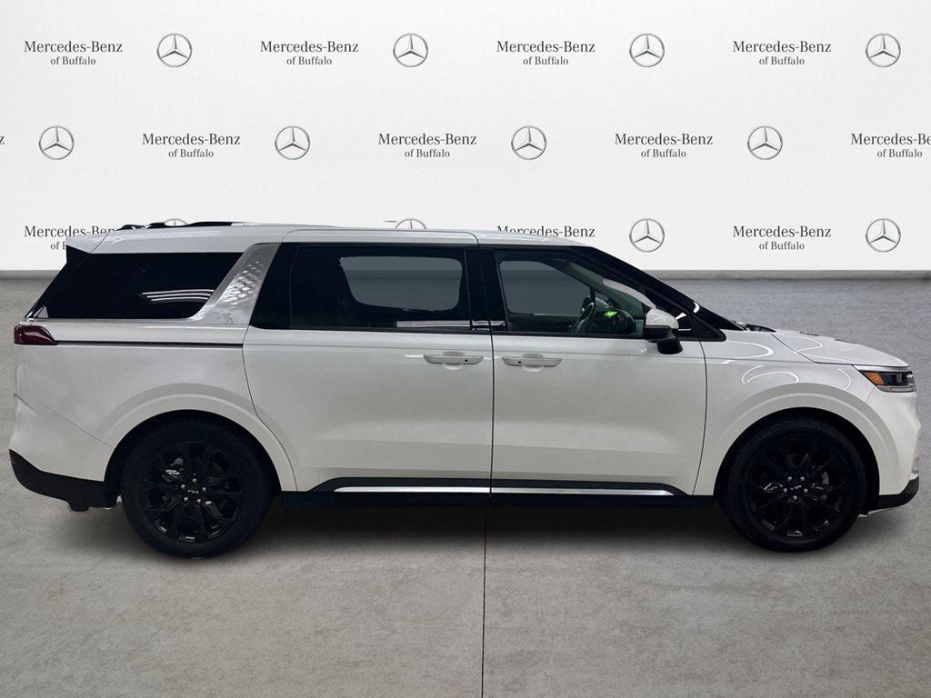 used 2022 Kia Carnival car, priced at $30,950