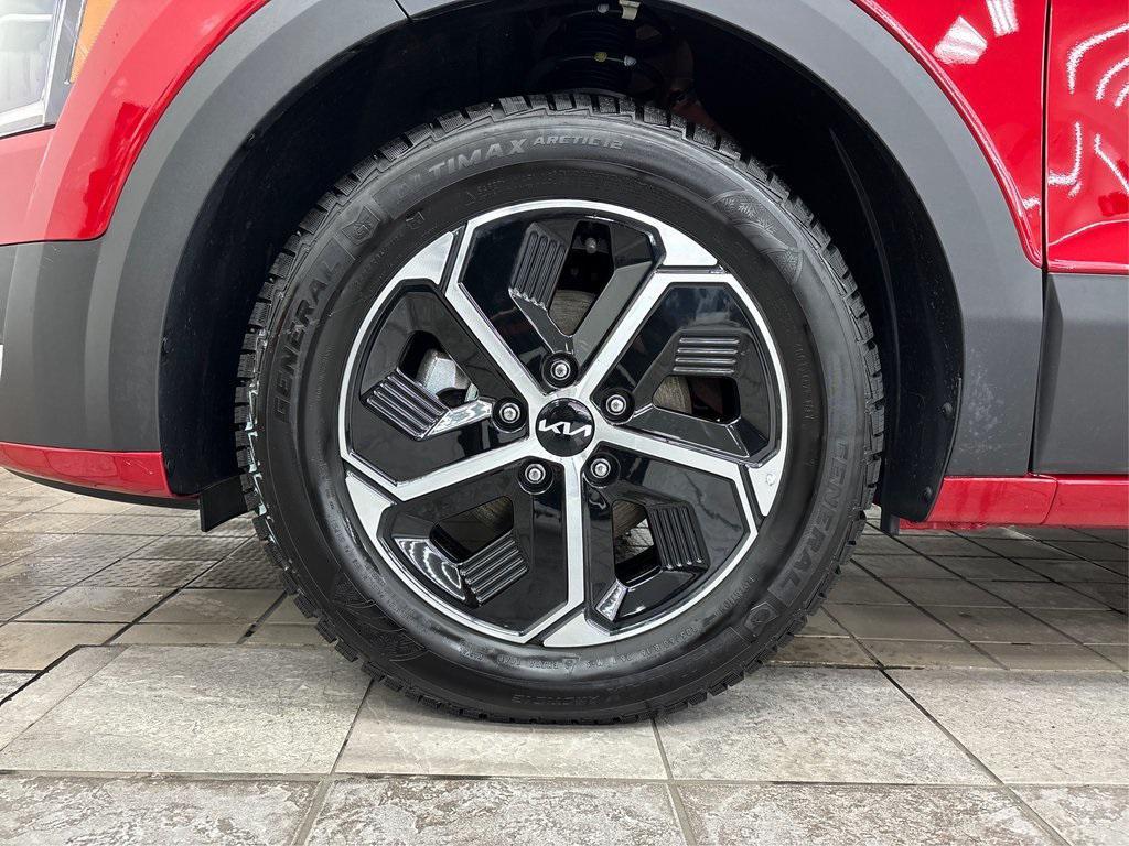 used 2025 Kia Niro car, priced at $24,950