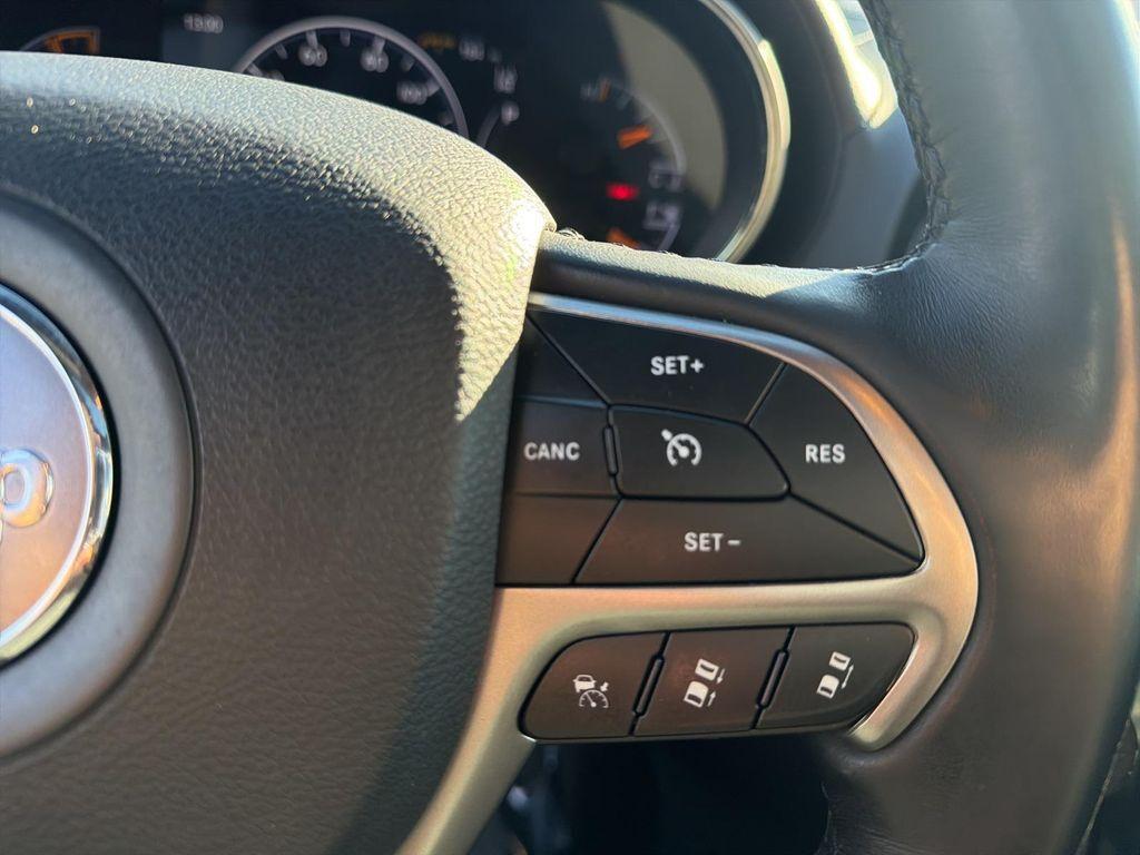 used 2020 Jeep Grand Cherokee car, priced at $25,500