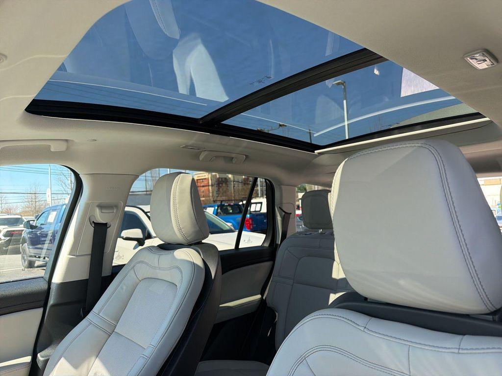 used 2025 Lincoln Aviator car, priced at $62,510
