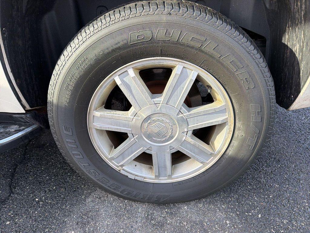 used 2013 Cadillac Escalade car, priced at $18,500