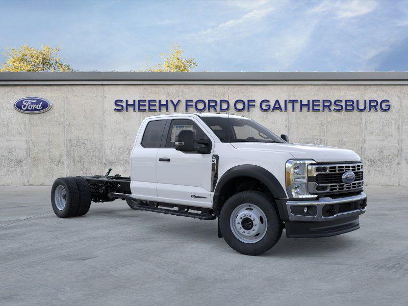 new 2025 Ford F-450 car, priced at $82,400