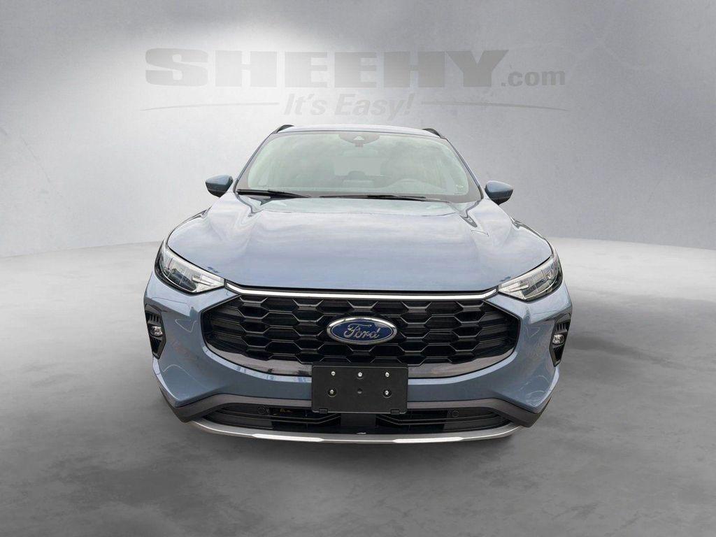 used 2025 Ford Escape car, priced at $26,599