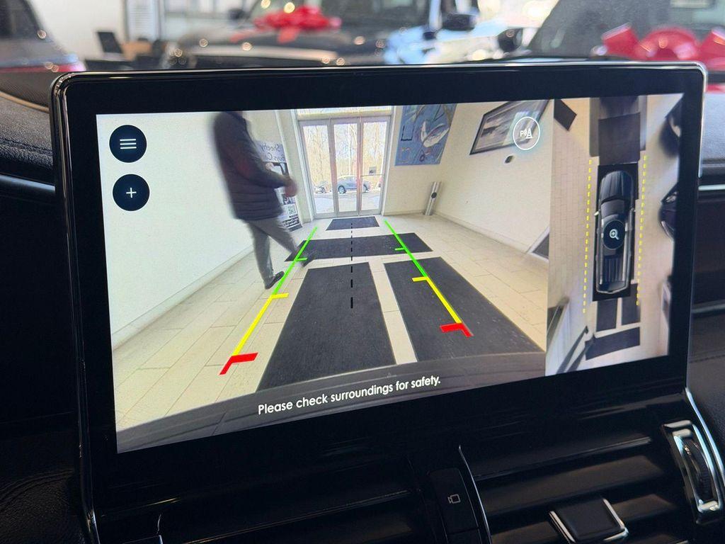 used 2022 Lincoln Navigator car, priced at $45,995