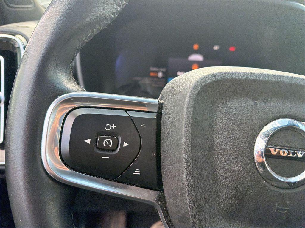 used 2022 Volvo XC40 Recharge Pure Electric car, priced at $21,155