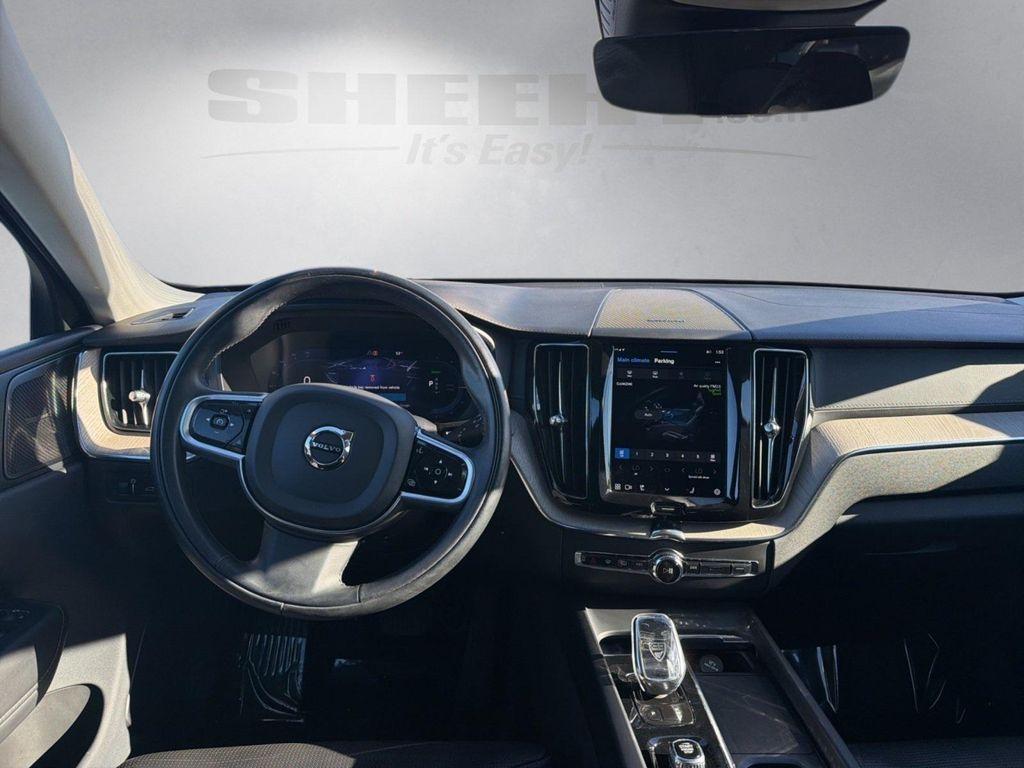 used 2022 Volvo XC60 Recharge Plug-In Hybrid car, priced at $29,000