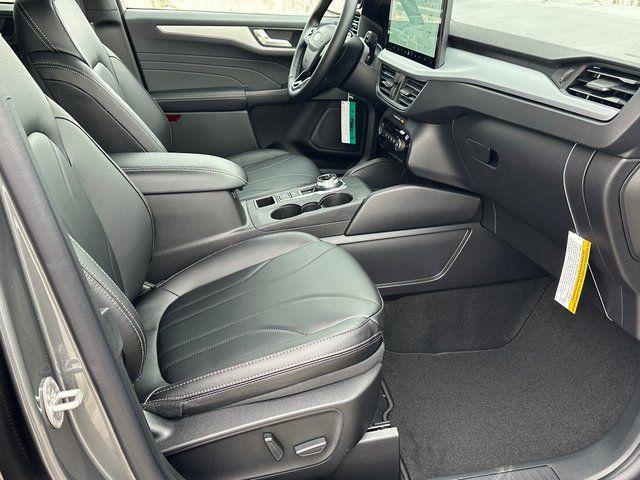 new 2026 Ford Escape PHEV car, priced at $33,483