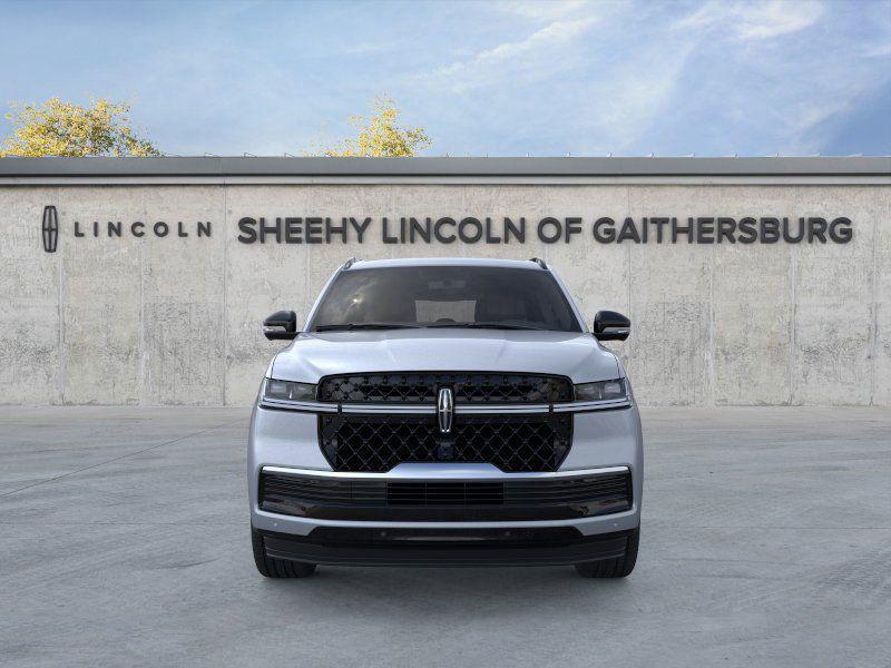 new 2025 Lincoln Navigator car, priced at $98,227