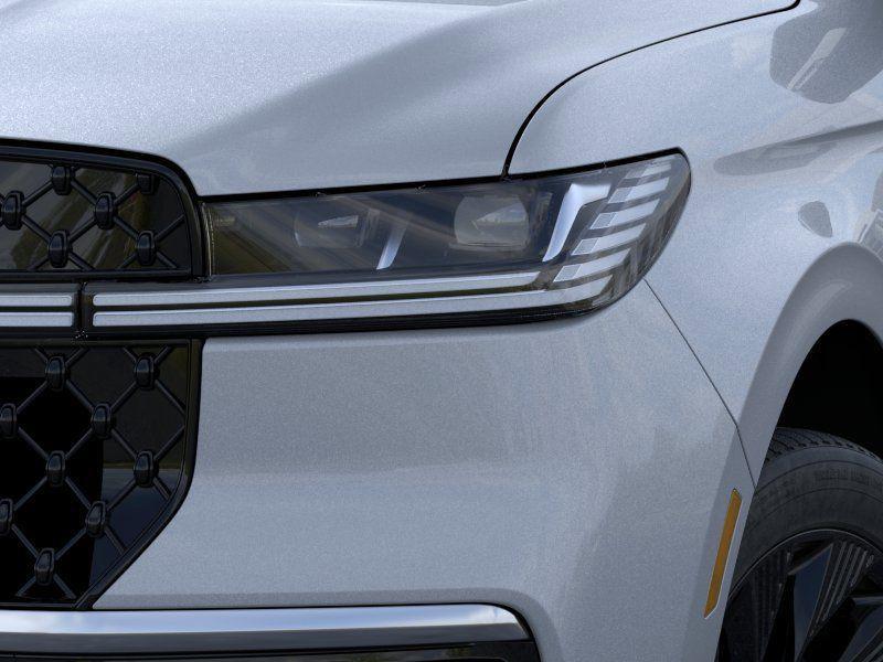 new 2025 Lincoln Navigator car, priced at $97,516