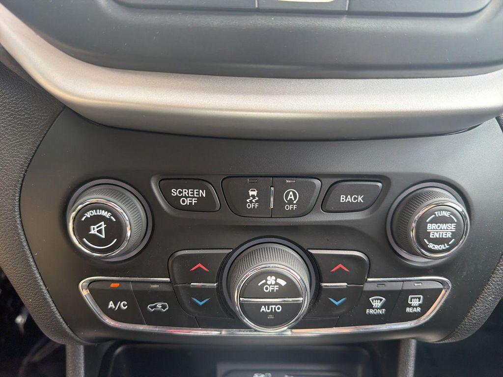 used 2017 Jeep Cherokee car, priced at $14,243