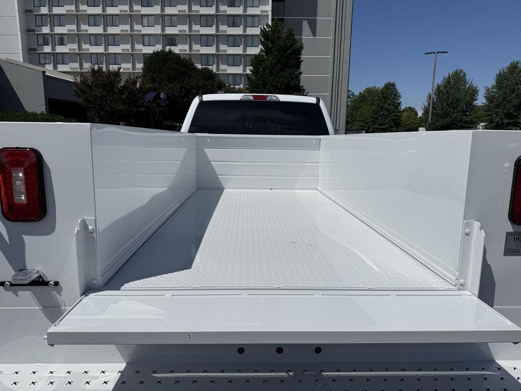 new 2025 Ford F-350 car, priced at $73,900