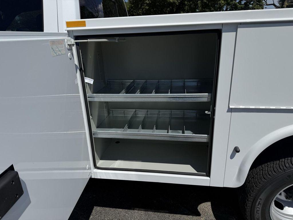 new 2025 Ford F-350 car, priced at $73,900