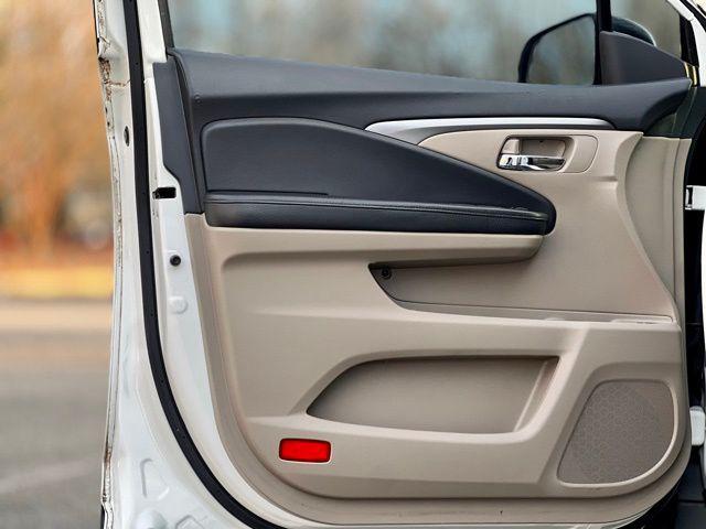 used 2018 Honda Pilot car, priced at $17,555