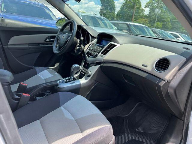 used 2015 Chevrolet Cruze car, priced at $6,475