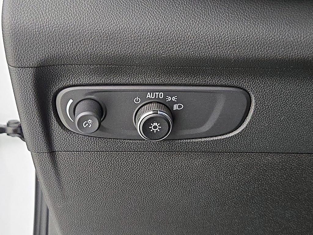 used 2022 Buick Envision car, priced at $24,998