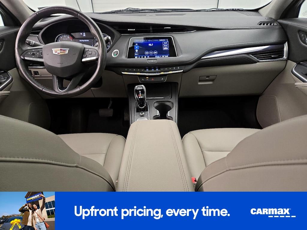 used 2023 Cadillac XT4 car, priced at $30,998