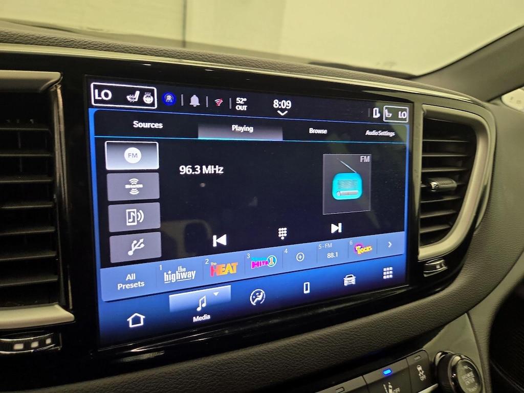 used 2025 Chrysler Pacifica car, priced at $29,998