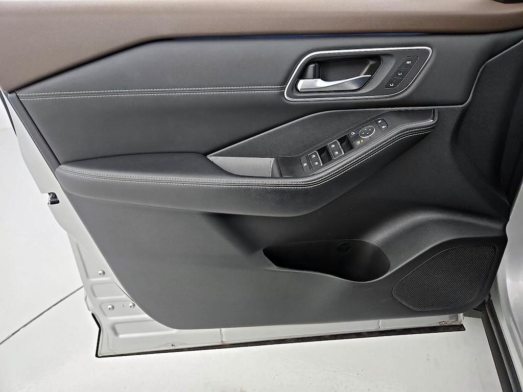 used 2023 Nissan Rogue car, priced at $27,998