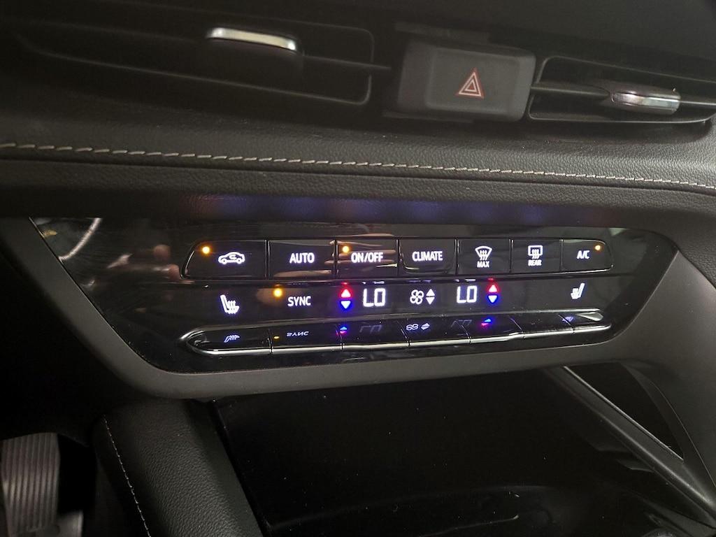 used 2023 Buick Envision car, priced at $24,998