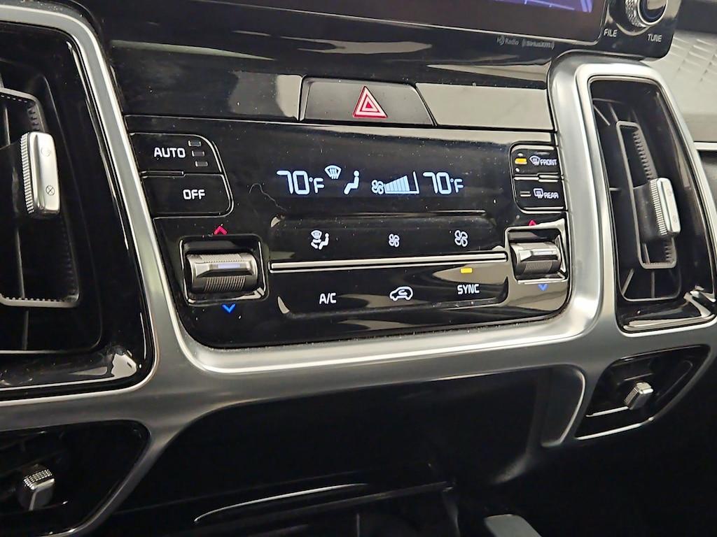 used 2023 Kia Sorento car, priced at $29,998