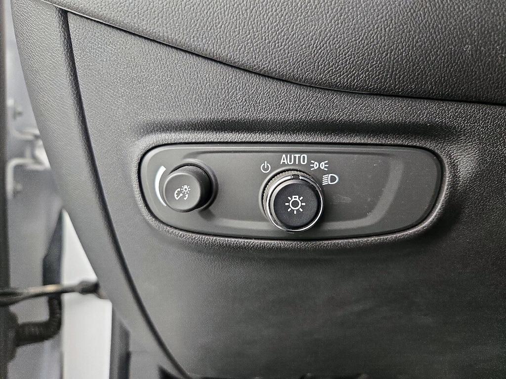 used 2023 Chevrolet Equinox car, priced at $20,998