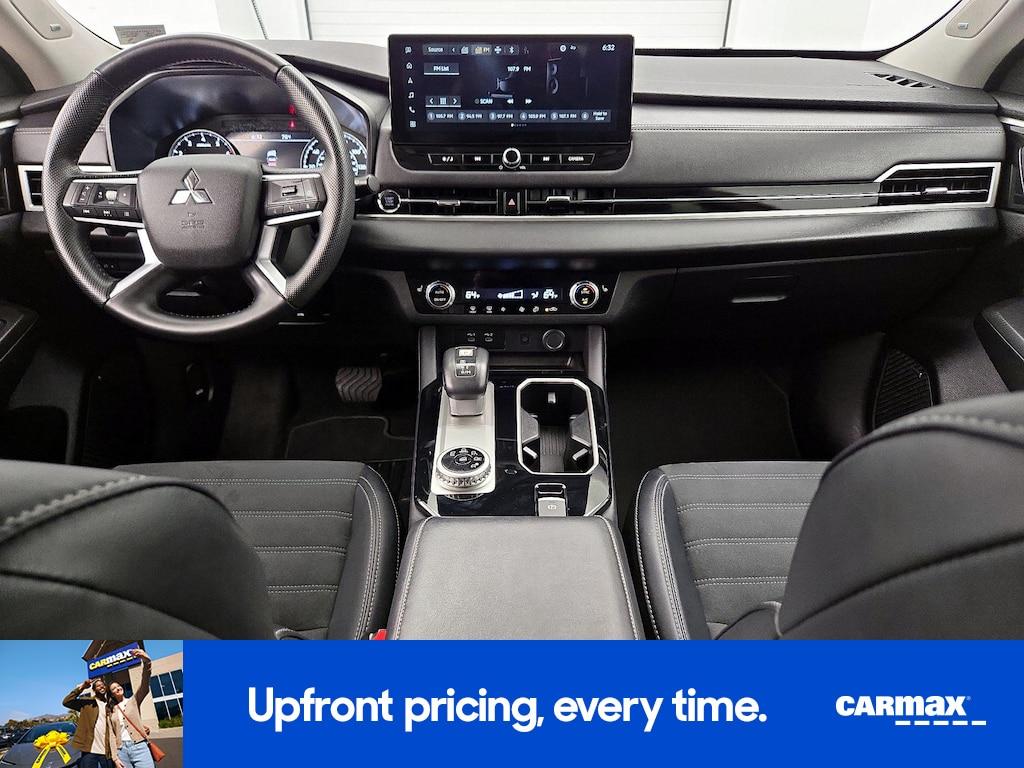 used 2025 Mitsubishi Outlander car, priced at $25,998