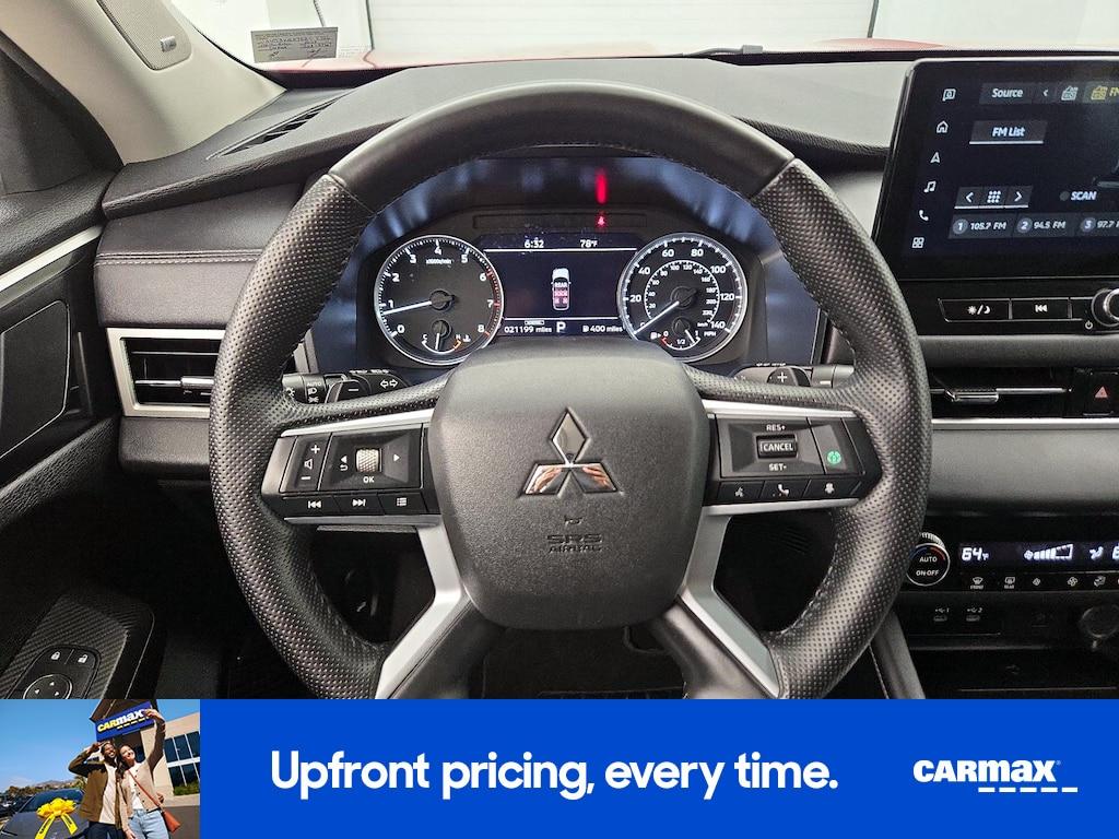 used 2025 Mitsubishi Outlander car, priced at $25,998