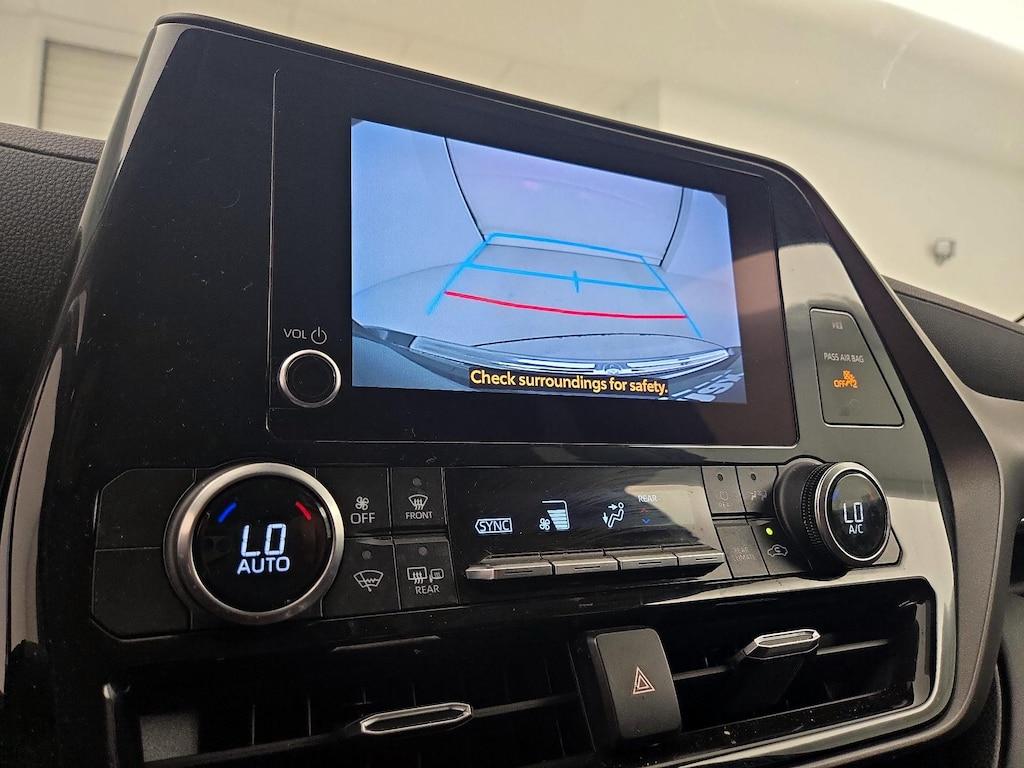 used 2023 Toyota Highlander car, priced at $31,998