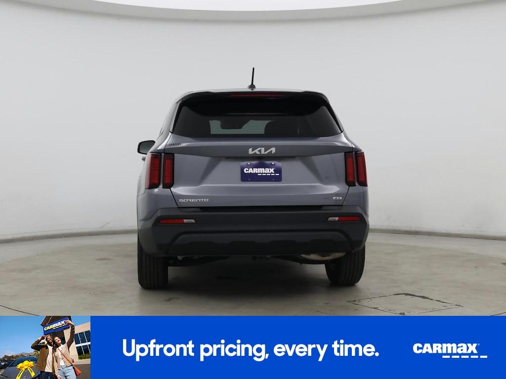 used 2023 Kia Sorento car, priced at $24,998