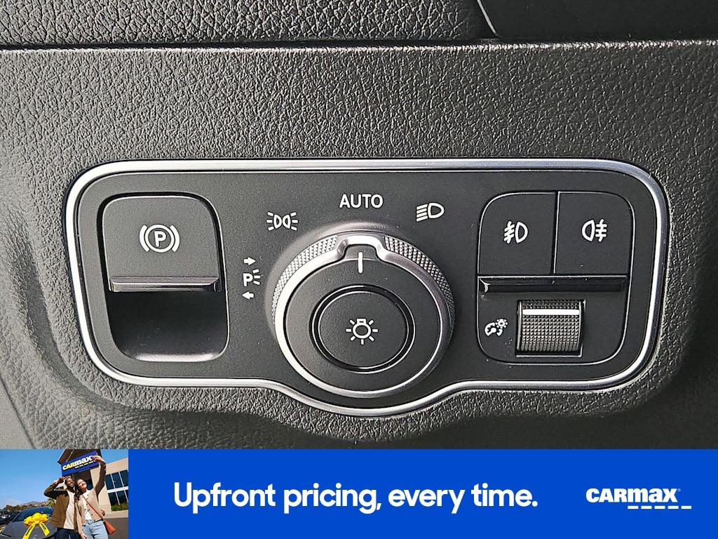 used 2021 Mercedes-Benz GLA 250 car, priced at $24,998