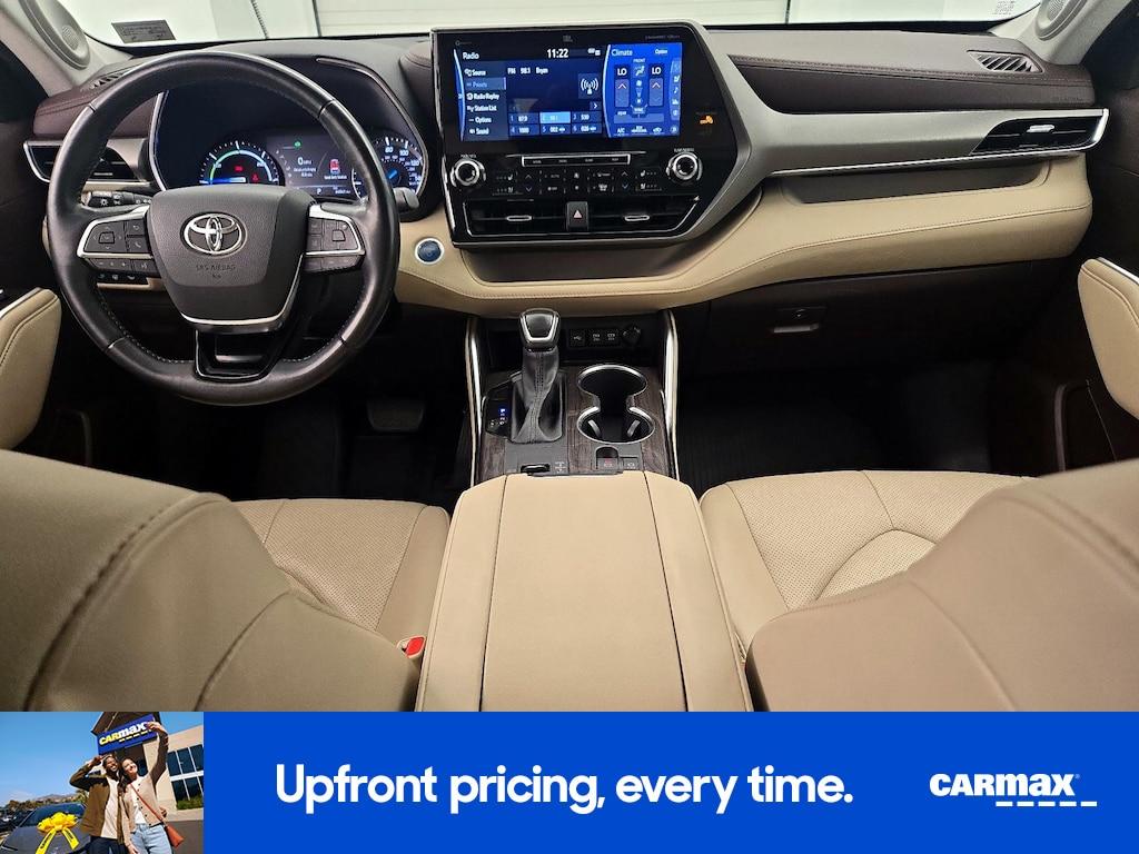 used 2021 Toyota Highlander Hybrid car, priced at $38,998
