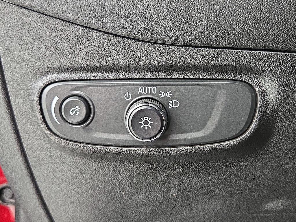used 2023 Chevrolet Equinox car, priced at $21,998