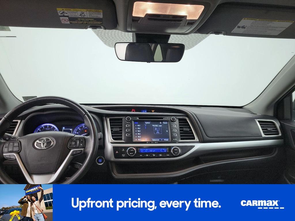 used 2019 Toyota Highlander car, priced at $29,998