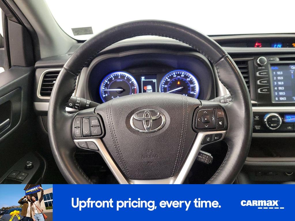 used 2019 Toyota Highlander car, priced at $29,998