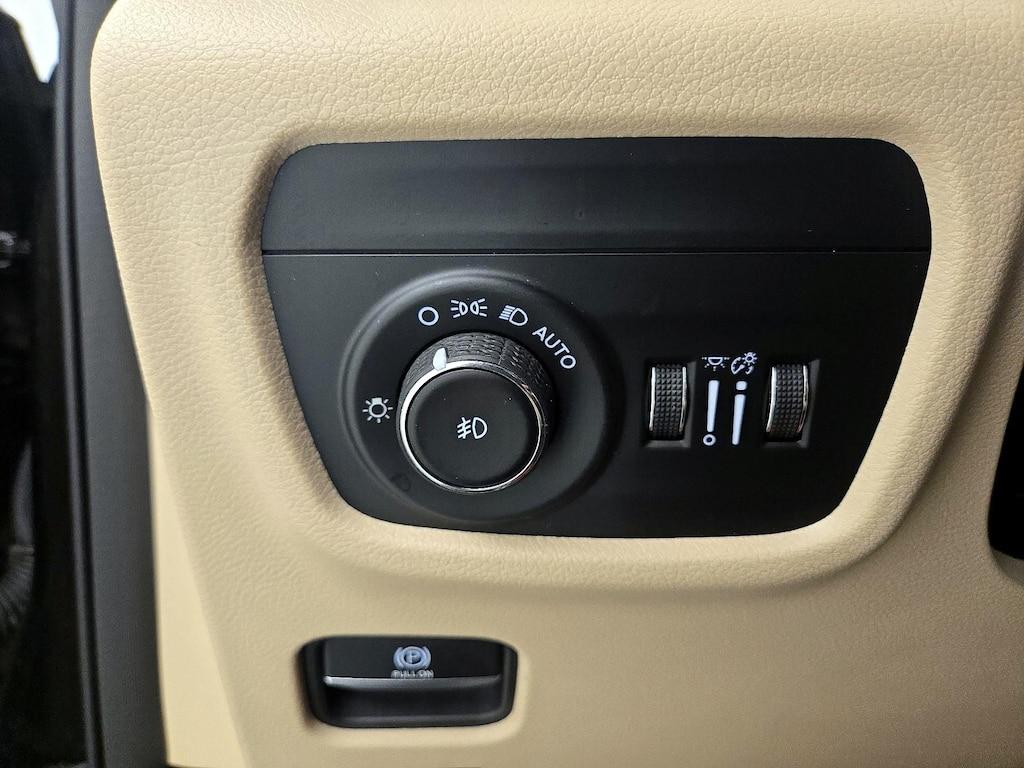 used 2023 Jeep Grand Cherokee car, priced at $31,998